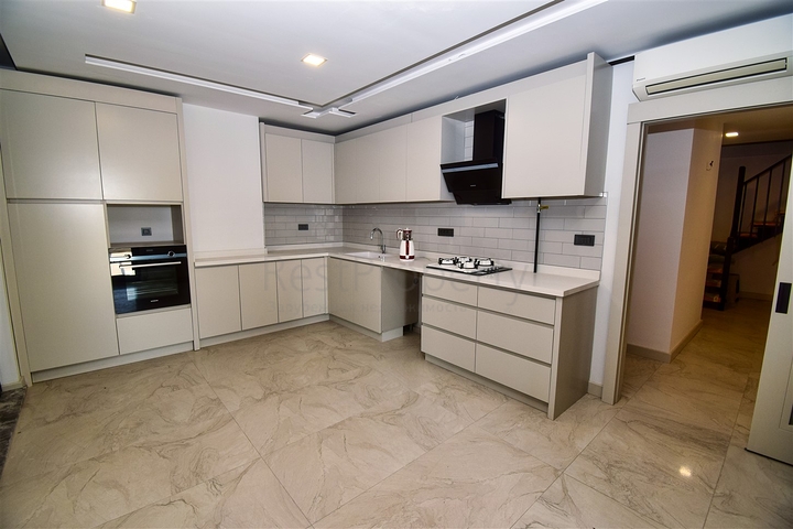 شقة دوبلكس 5 + 1 في أنكالي - حي أنطاليا