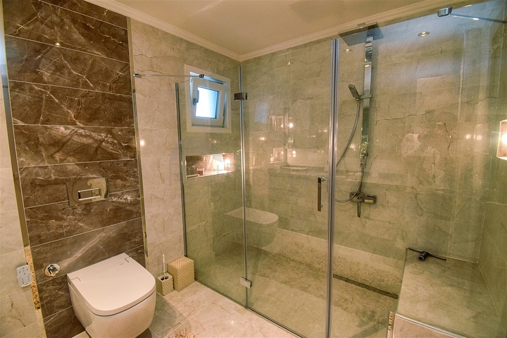 شقة 3+1 في حي شيرينالي-أنطاليا