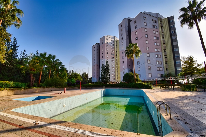 شقة 3+1 في حي شيرينالي-أنطاليا