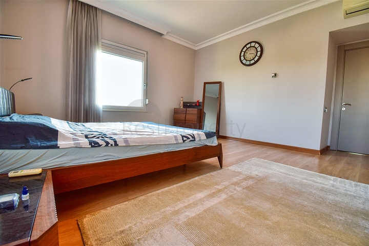 شقة 3+1 في حي شيرينالي-أنطاليا