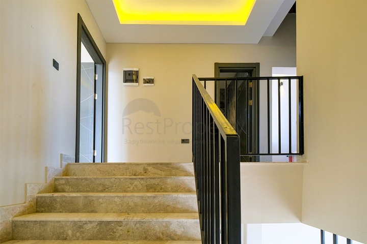 فلل 4 + 2 في دوشيمالتي-منطقة أنطاليا 