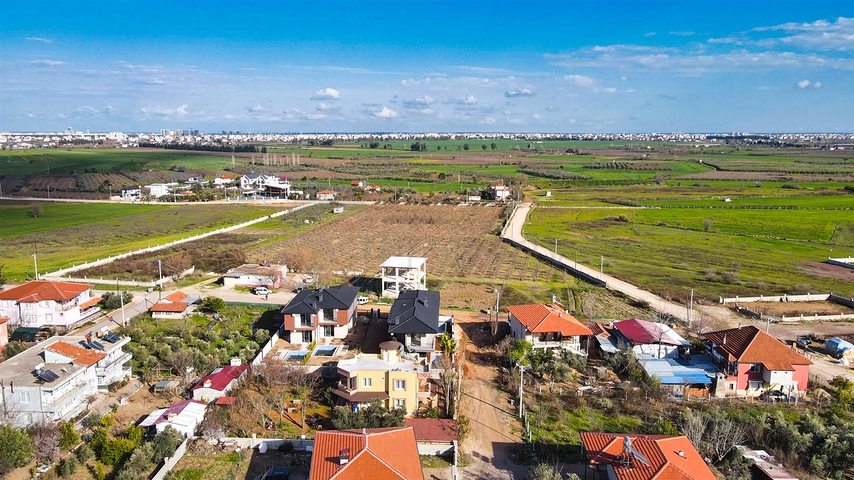 فلل 4 + 2 في دوشيمالتي-منطقة أنطاليا 