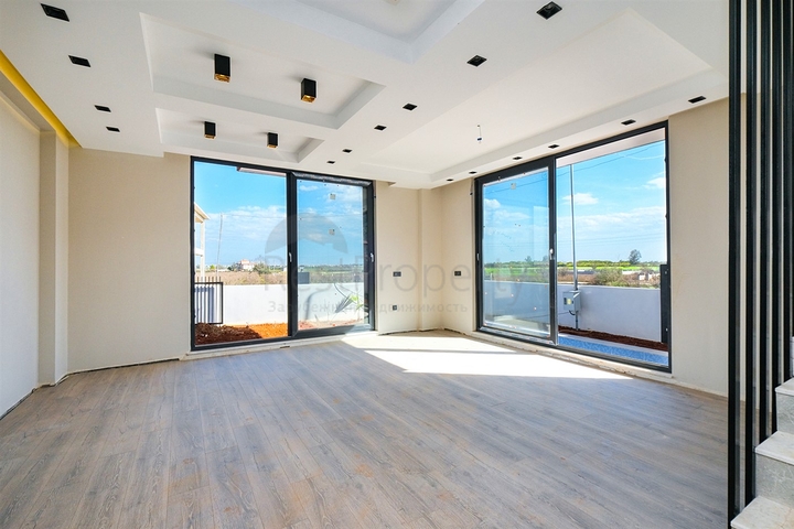 فلل 4 + 2 في دوشيمالتي-منطقة أنطاليا 