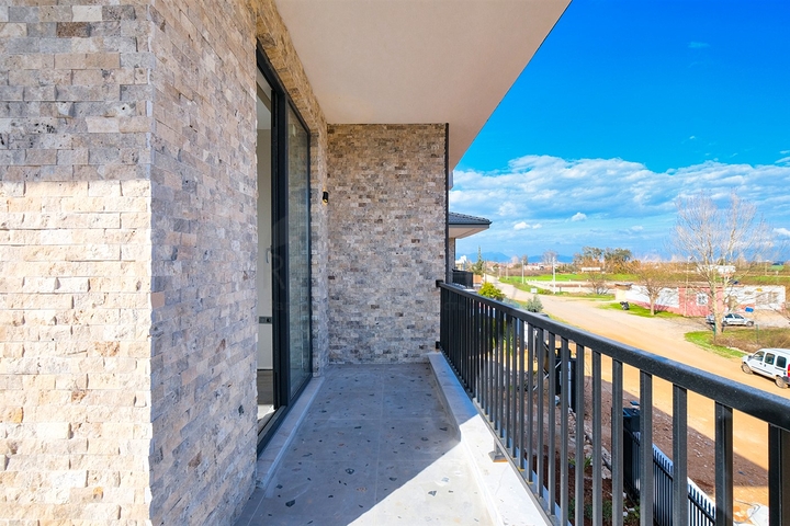 فلل 4 + 2 في دوشيمالتي-منطقة أنطاليا 