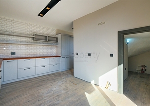 فلل 4 + 2 في دوشيمالتي-منطقة أنطاليا 