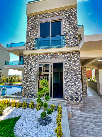 فيلا 4 + 1 في منطقة بيليك أنطاليا 