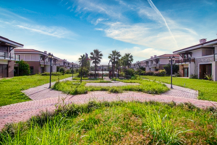 فيلا 3 + 1 في منطقة بيليك أنطاليا 