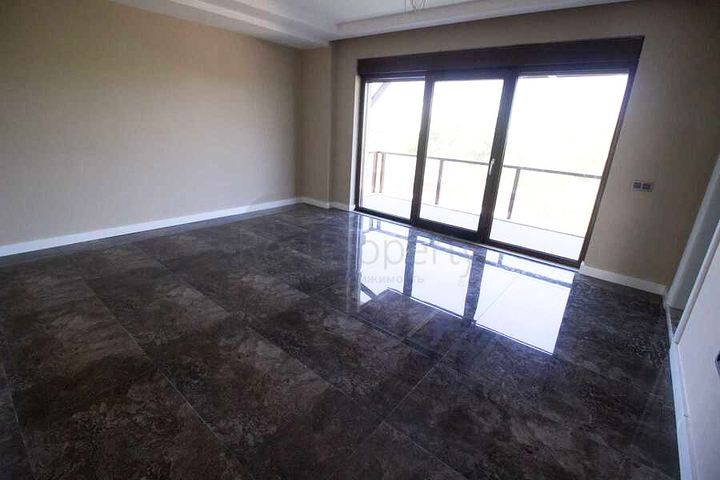 فيلا 3 + 1 في منطقة بيليك أنطاليا 