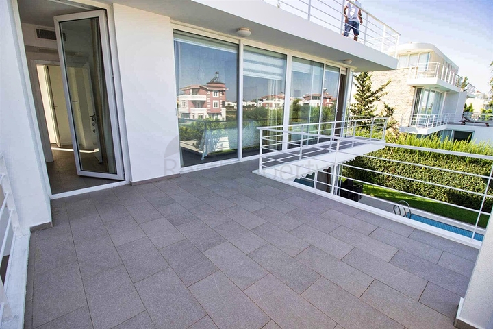 فيلا 4 + 1 في منطقة بيليك أنطاليا 