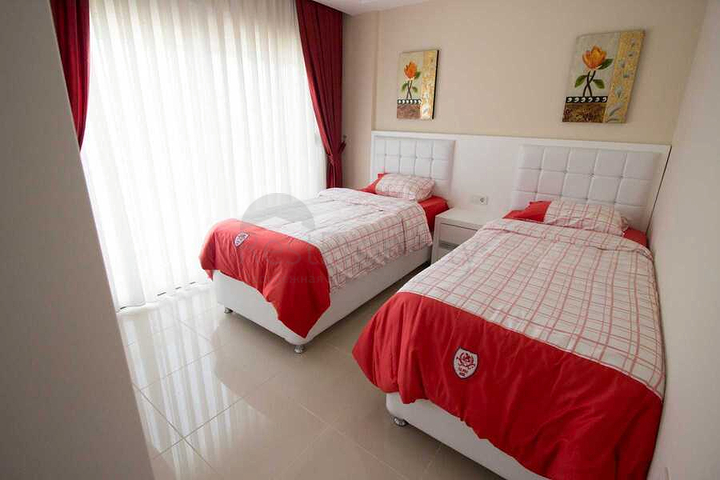 فيلا 4 + 1 في منطقة بيليك أنطاليا 