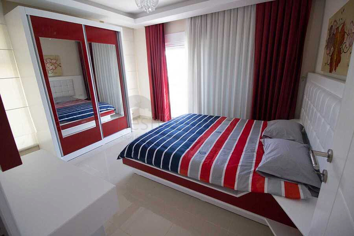 فيلا 4 + 1 في منطقة بيليك أنطاليا 