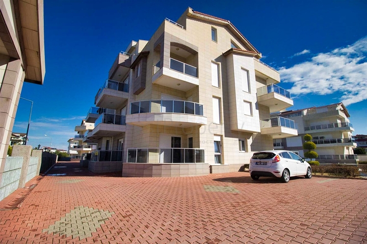 شقة 3 + 1 في منطقة بيليك أنطاليا 