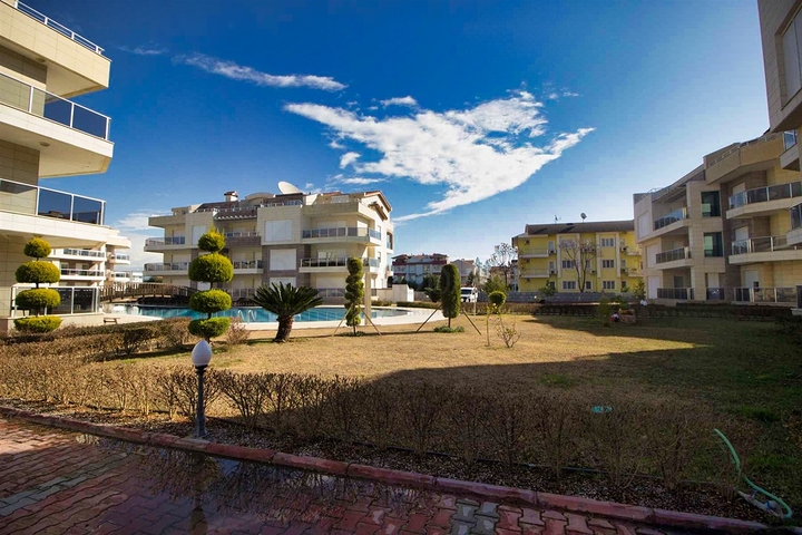 شقة 3 + 1 في منطقة بيليك أنطاليا 