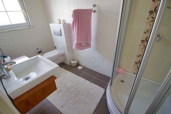 فيلا 4 + 1 في منطقة بيليك أنطاليا 