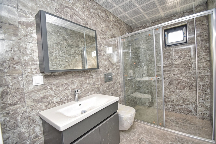 مشروع استثماري للبيع هو مبنى في منطقة التينتاس-أنطاليا