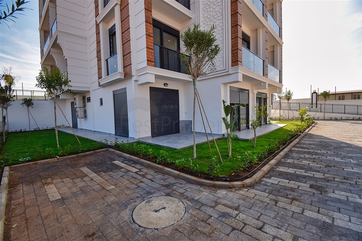 مشروع استثماري للبيع هو مبنى في منطقة التينتاس-أنطاليا