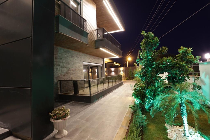 فيلا 5+1 في دوشيمالتي-منطقة أنطاليا