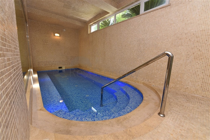 دوبلكس عائلية - 3 غرف وصالة - ضمن منطقة هادئة - كوناكليه / الانيا 