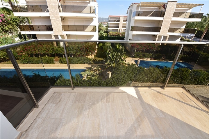 دوبلكس عائلية - 3 غرف وصالة - ضمن منطقة هادئة - كوناكليه / الانيا 