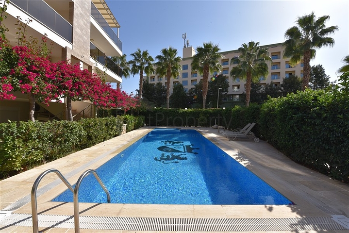 دوبلكس عائلية - 3 غرف وصالة - ضمن منطقة هادئة - كوناكليه / الانيا 