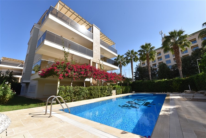 دوبلكس عائلية - 3 غرف وصالة - ضمن منطقة هادئة - كوناكليه / الانيا 