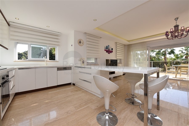 دوبلكس عائلية - 3 غرف وصالة - ضمن منطقة هادئة - كوناكليه / الانيا 