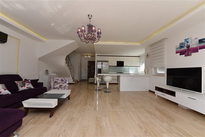 دوبلكس عائلية - 3 غرف وصالة - ضمن منطقة هادئة - كوناكليه / الانيا 