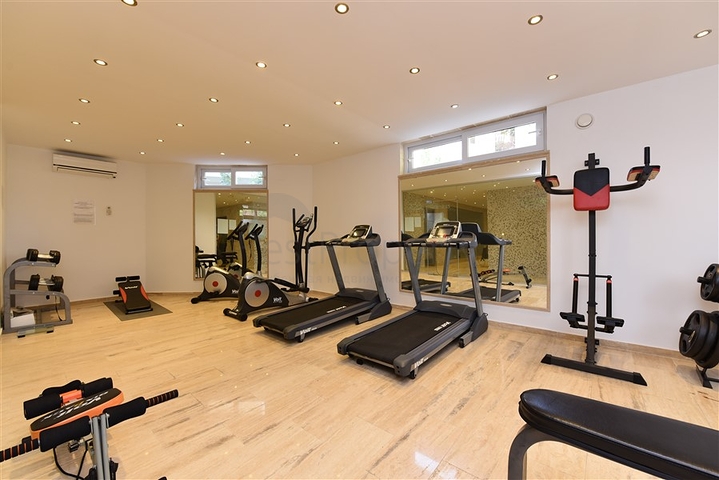 دوبلكس عائلية - 3 غرف وصالة - ضمن منطقة هادئة - كوناكليه / الانيا 