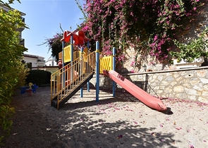 دوبلكس عائلية - 3 غرف وصالة - ضمن منطقة هادئة - كوناكليه / الانيا 