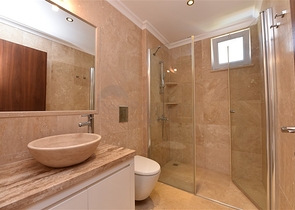 دوبلكس عائلية - 3 غرف وصالة - ضمن منطقة هادئة - كوناكليه / الانيا 