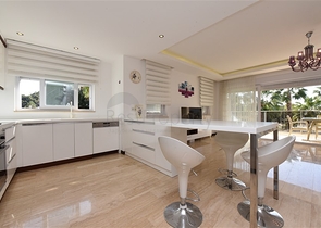 دوبلكس عائلية - 3 غرف وصالة - ضمن منطقة هادئة - كوناكليه / الانيا 