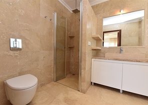 دوبلكس عائلية - 3 غرف وصالة - ضمن منطقة هادئة - كوناكليه / الانيا 