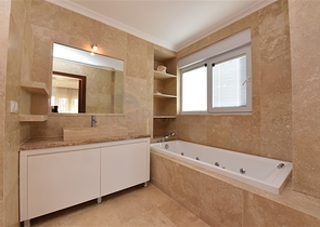 دوبلكس عائلية - 3 غرف وصالة - ضمن منطقة هادئة - كوناكليه / الانيا 