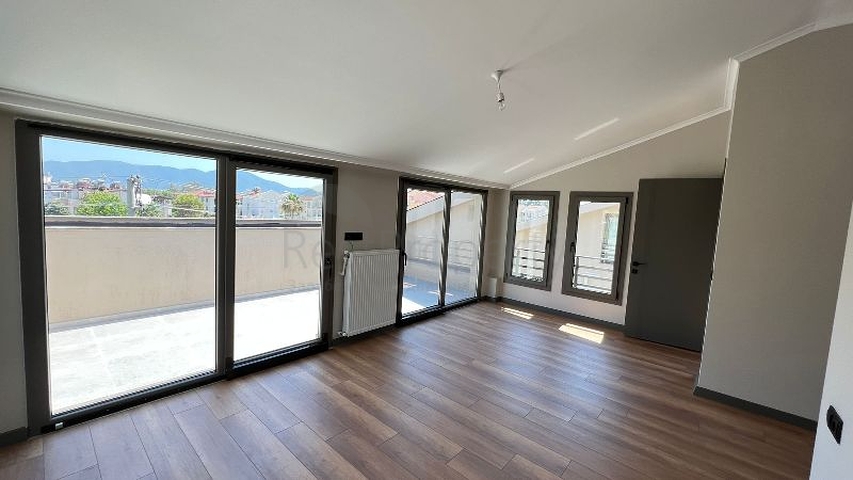 فيلا 3+1 في منطقة فتحية