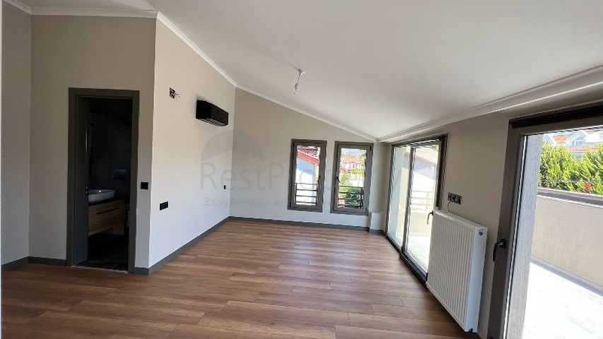 فيلا 3+1 في منطقة فتحية