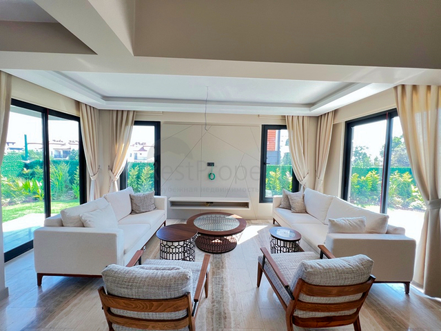 فيلا 3+1 في منطقة فتحية 