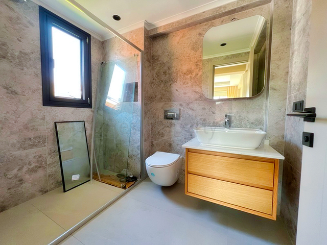 فيلا 3+1 في منطقة فتحية 