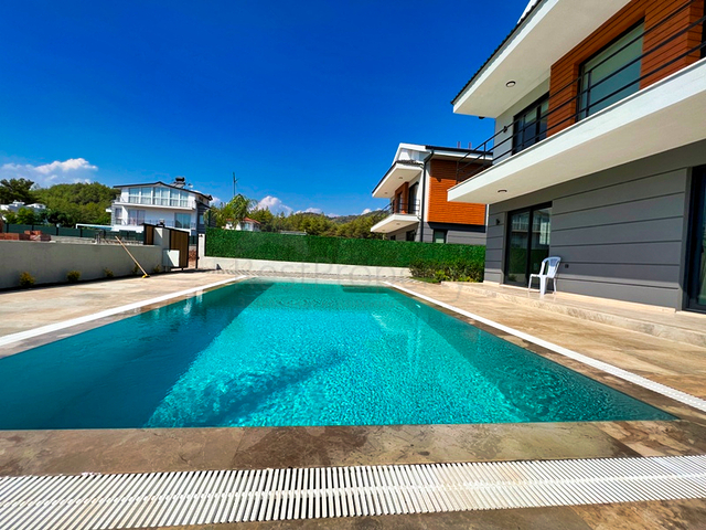 فيلا 3+1 في منطقة فتحية 