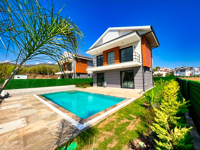 فيلا 3+1 في منطقة فتحية 