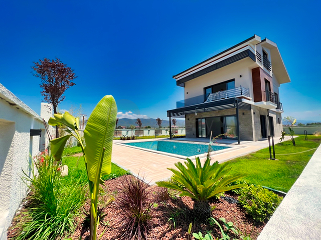 فيلا 4+1 في منطقة فتحية 