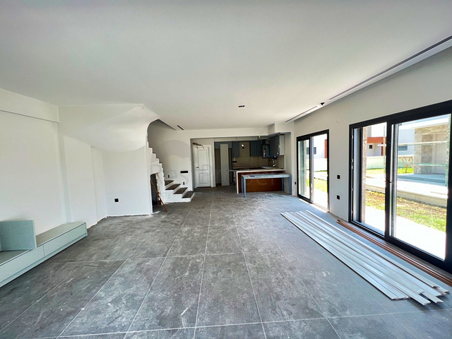 فيلا 4+1 في منطقة فتحية 