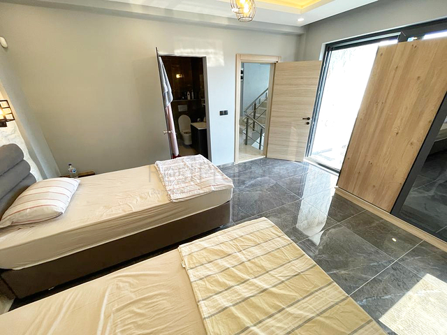 شقة دوبلكس 4 + 1 في منطقة بيليك أنطاليا