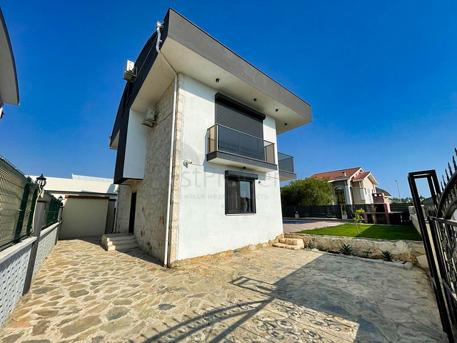 شقة دوبلكس 4 + 1 في منطقة بيليك أنطاليا