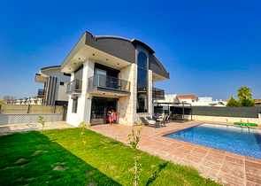 شقة دوبلكس 4 + 1 في منطقة بيليك أنطاليا