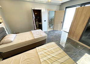 شقة دوبلكس 4 + 1 في منطقة بيليك أنطاليا