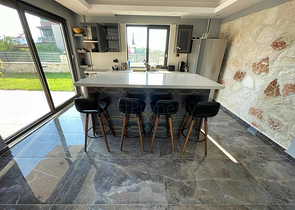 شقة دوبلكس 4 + 1 في منطقة بيليك أنطاليا