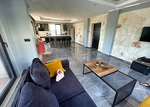 شقة دوبلكس 4 + 1 في منطقة بيليك أنطاليا