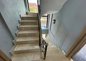 شقة دوبلكس 4 + 1 في منطقة بيليك أنطاليا