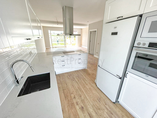 فيلا 4 + 1 في منطقة بيليك أنطاليا 