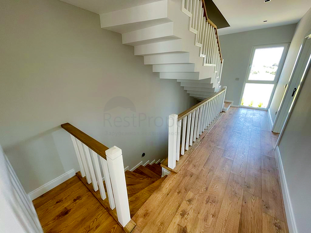 فيلا 4 + 1 في منطقة بيليك أنطاليا 